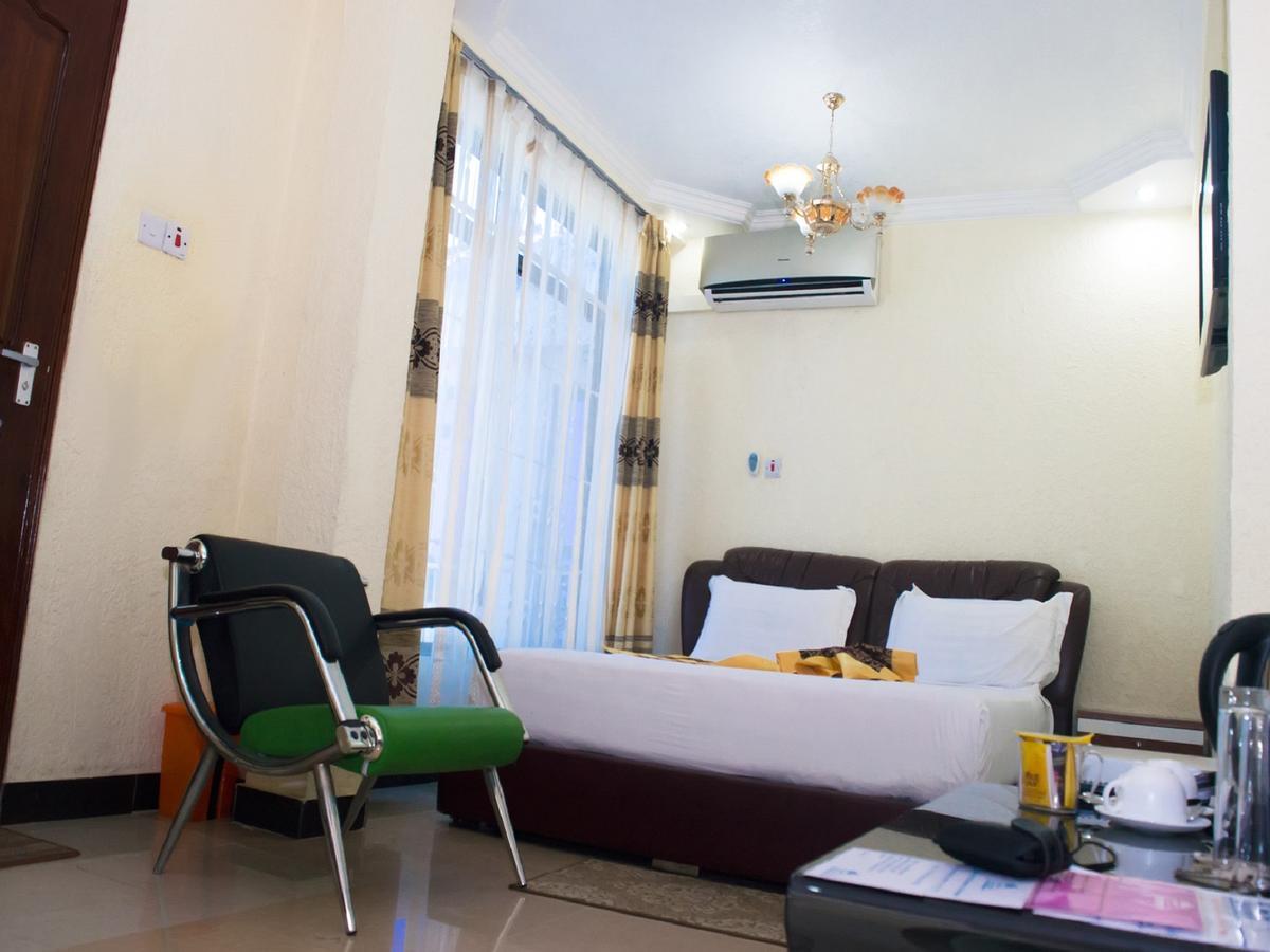 Best Point Hotel Dar es Salaam Exterior foto